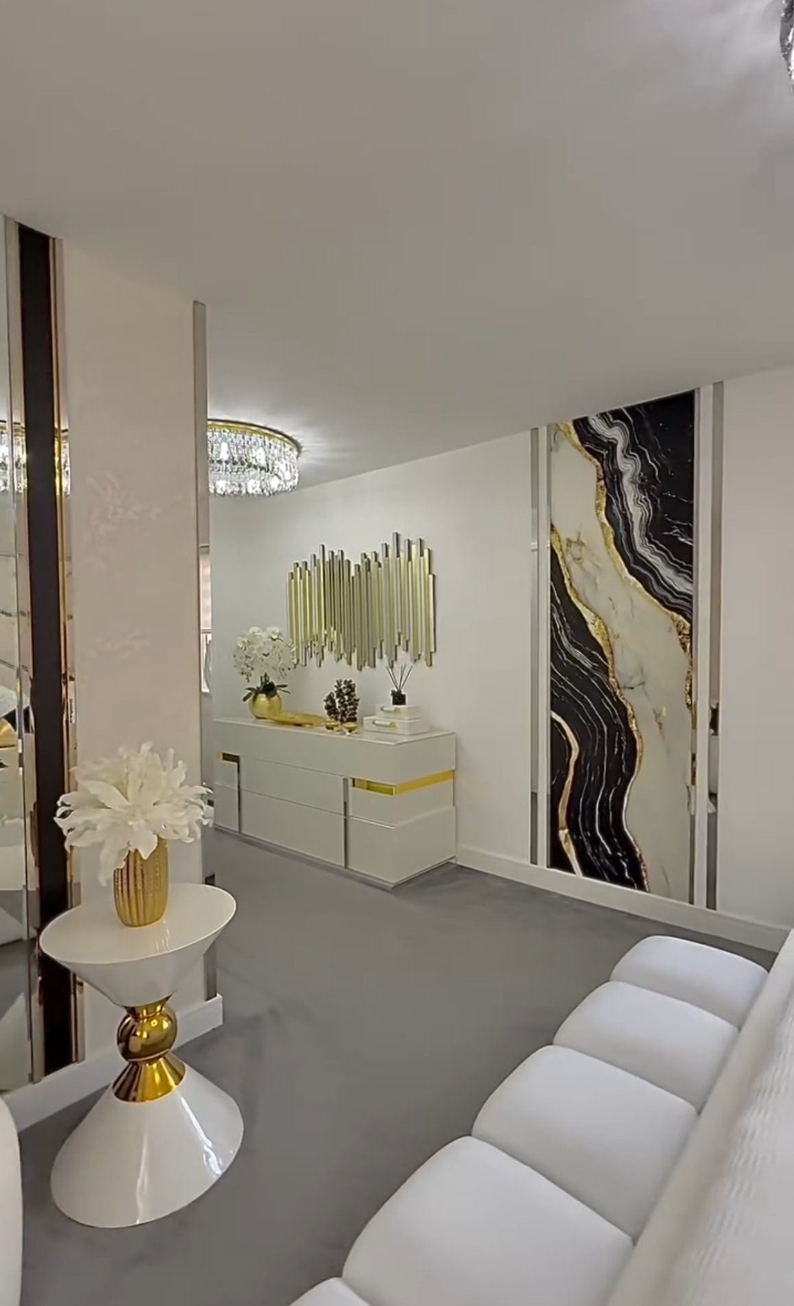 Luxurious Black and White Marble Gold Vein Mural Wallpaper