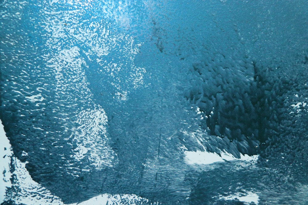 Teal Ocean Wave Textured Abstract Mural Wallpaper for Modern Interiors