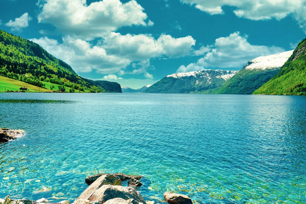 Tranquil Blue Lake and Green Mountains Scenic Mural Wallpaper Décor