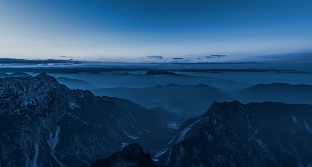 Serene Blue Mountain Vista Mural Wallpaper - Tranquil Nature Landscape Design