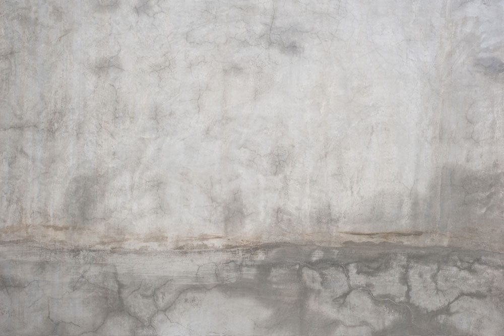 Subtle Vintage Concrete Texture Wallpaper in Muted Grey Tones for Interiors