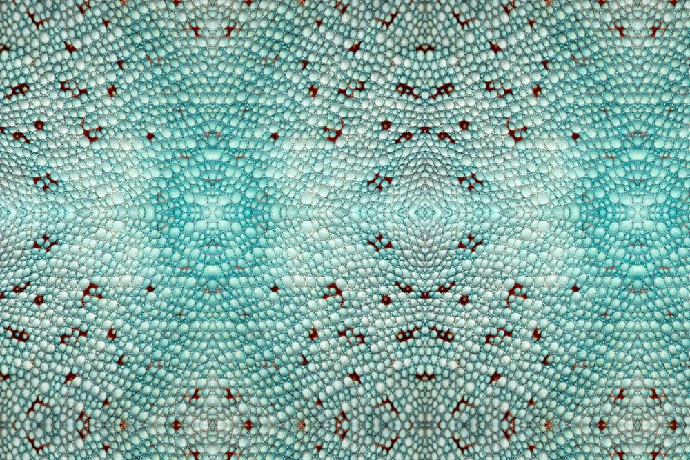 Aqua Mosaic Textured Pattern Wallpaper - Elegant Contemporary Design in Teal Tones