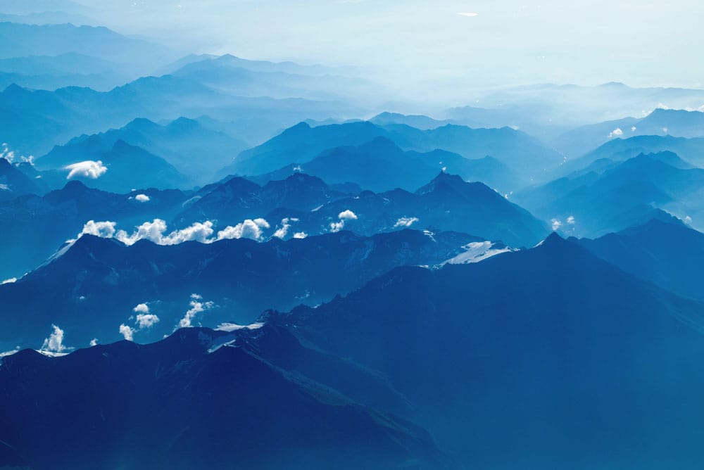 Serene Blue Mountain Landscape Mural Wallpaper - Nature Inspired Decor