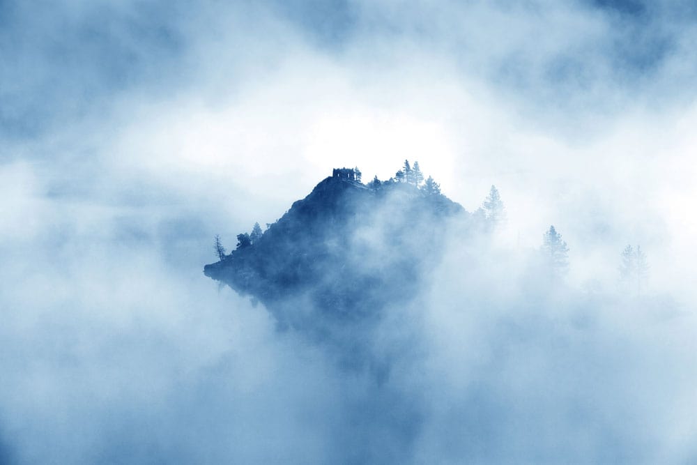 Misty Blue Mountain Landscape Mural Wallpaper - Serene Scenic Decor