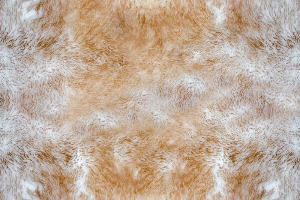 Luxurious Faux Fur Textured Wallpaper in Warm Golden Earthy Tones