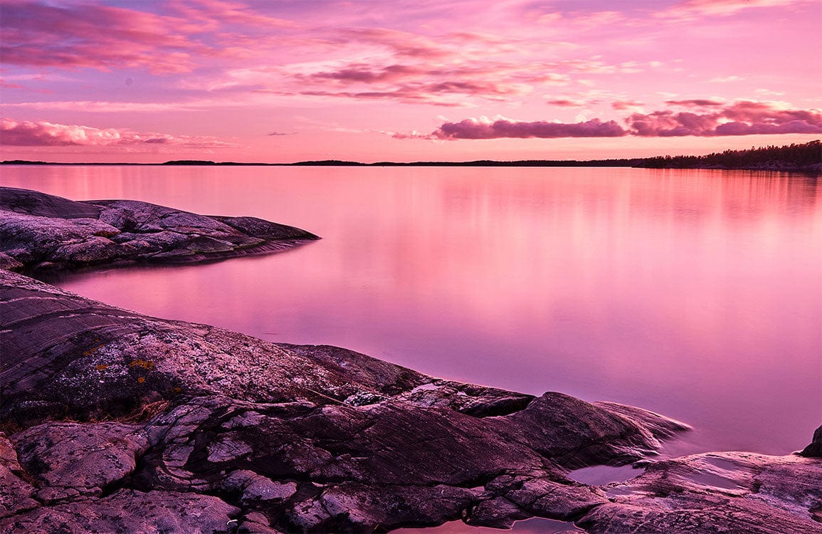 Serene Pink Sunset Lake Landscape Mural Wallpaper for Tranquil Spaces Décor