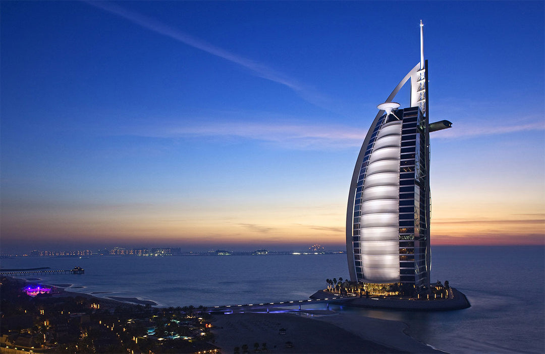 Dubai Skyline Twilight Mural Wallpaper: Modern Architectural Grandeur in Blue Hue