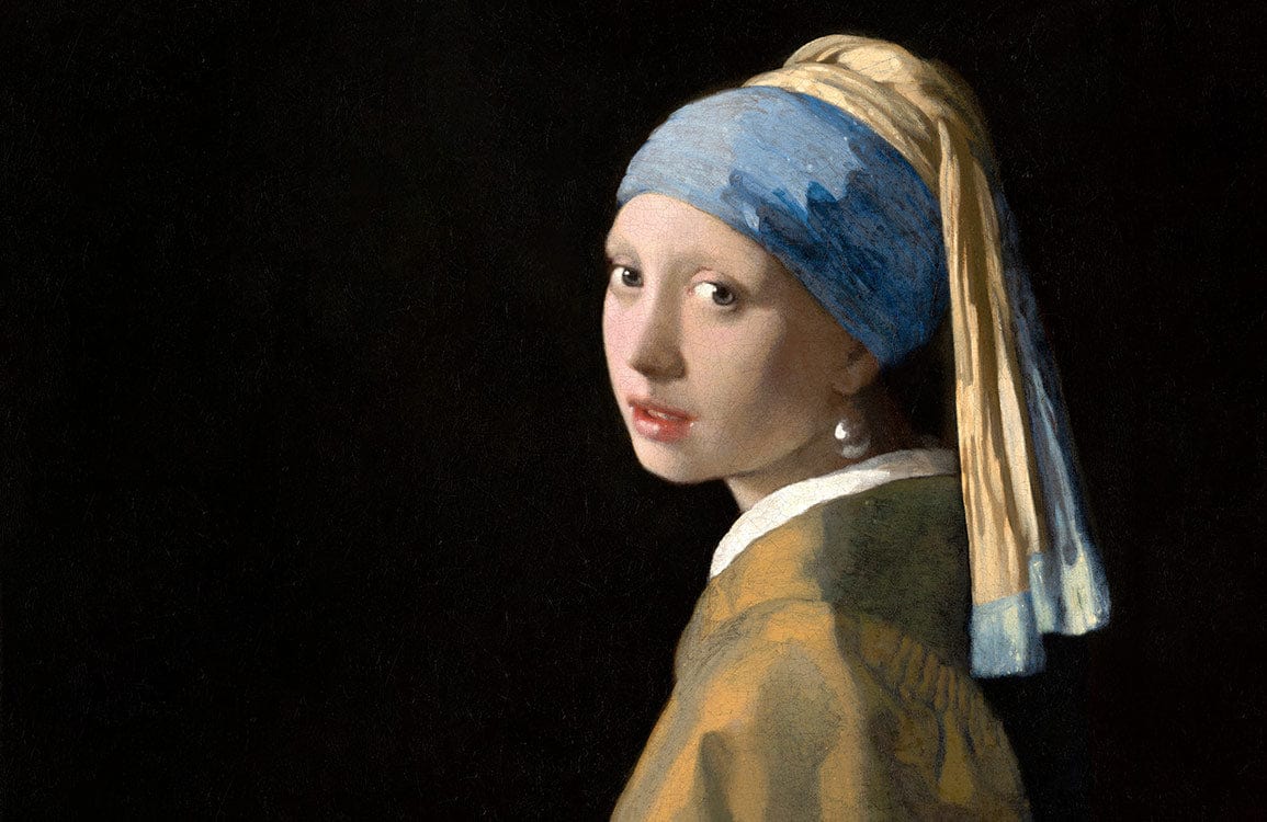 Elegant Classic Portrait Mural Wallpaper: Timeless Art with Blue Highlights