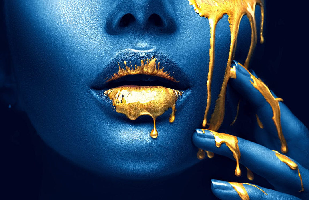 Elegant Blue and Gold Drip Art Mural Wallpaper for Stylish Spaces