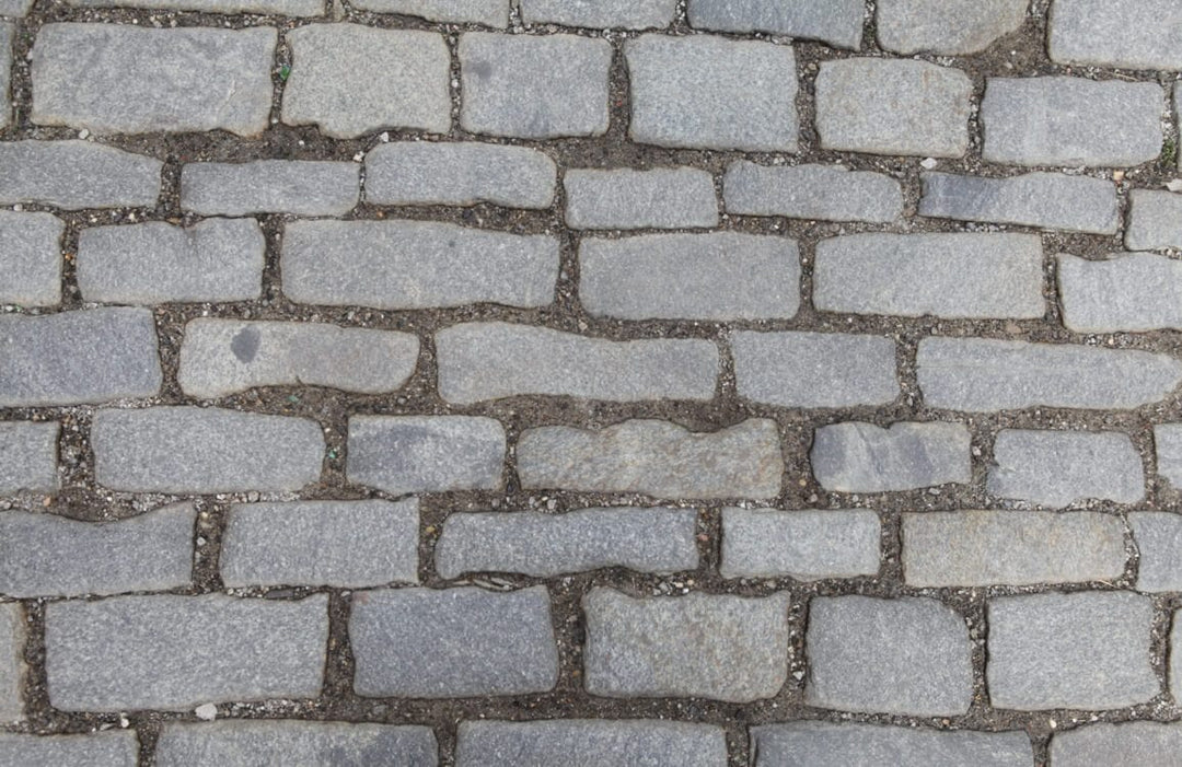 Rustic Grey Cobblestone Street Pattern Wallpaper - Vintage Stone Style Decor