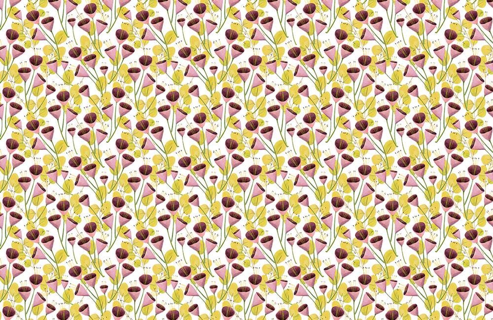 Vintage Floral Bloom Wallpaper with Pink, Yellow, and Green Botanical Design.